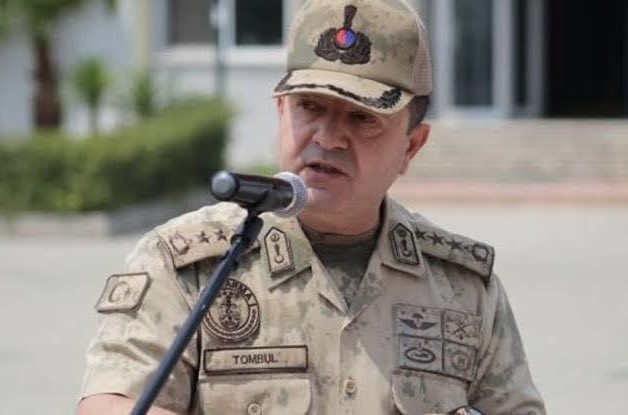 Değerli hemşehrimiz Bitlis İl Jandarma Komutanı Tuğgeneral Zafer Tombul’un, 30 Ağustos 2025 itibariyle Tümgeneralliğe terfi ederek Şırnak İl Jandarma Komutanı olarak atanmasını büyük memnuniyetle öğrendik.

Kıymetli Paşa’mızı tebrik ediyor, yeni görevinde başarılar diliyorum.