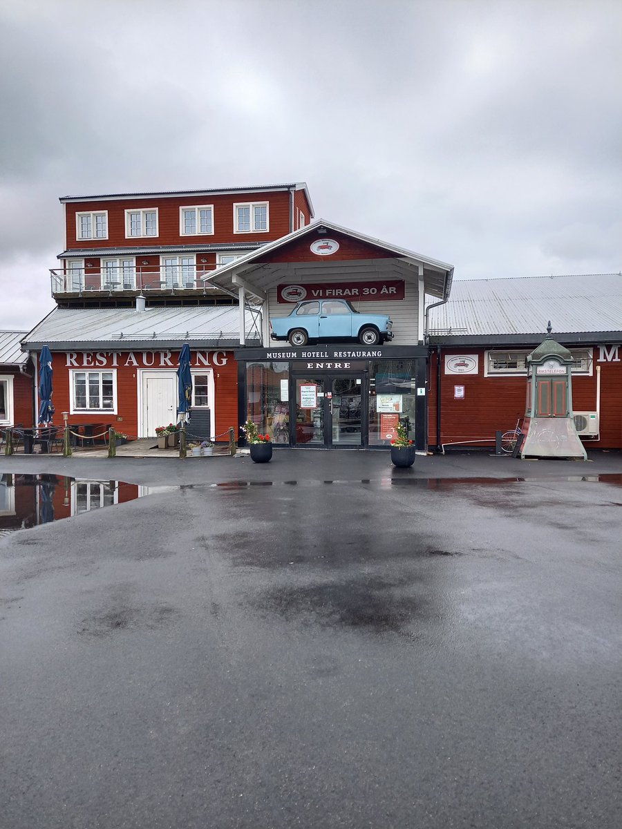 Hej, 
Ich bin wieder da, aus 🇸🇪.
Motala, Motormuseum.
Einen schönen restlichen Abend, 😉