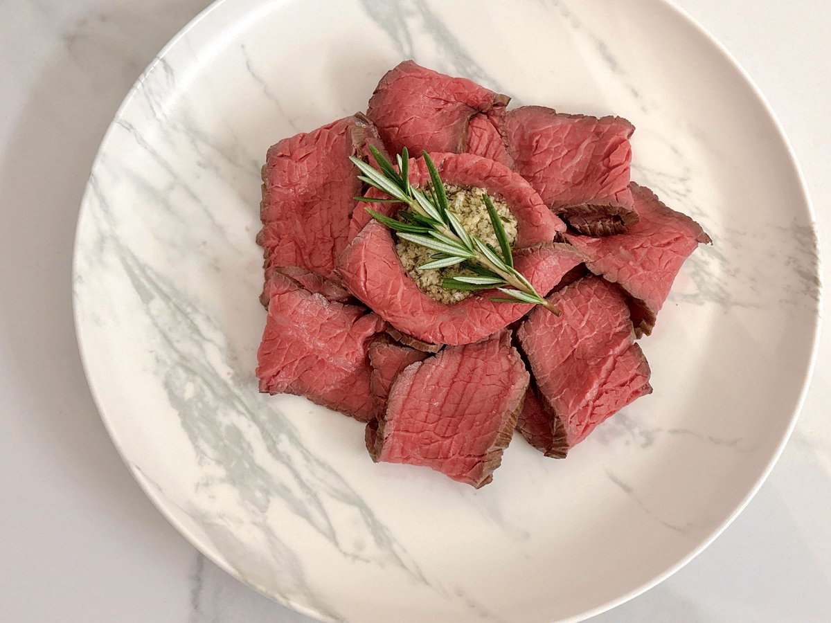 TukimachiNyamo's tweet photo. 私と結婚したら愛情たっぷりの料理食べられるのにな……………………… https://t.co/uy9Rh8Ivrn