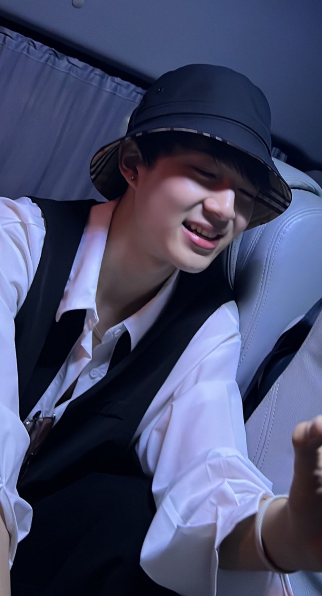 🐱Happy NanaNu Day 🎂 ~
もう3歳になったんだね〜！相変わらず可愛くて、さらに1年大人になったね。