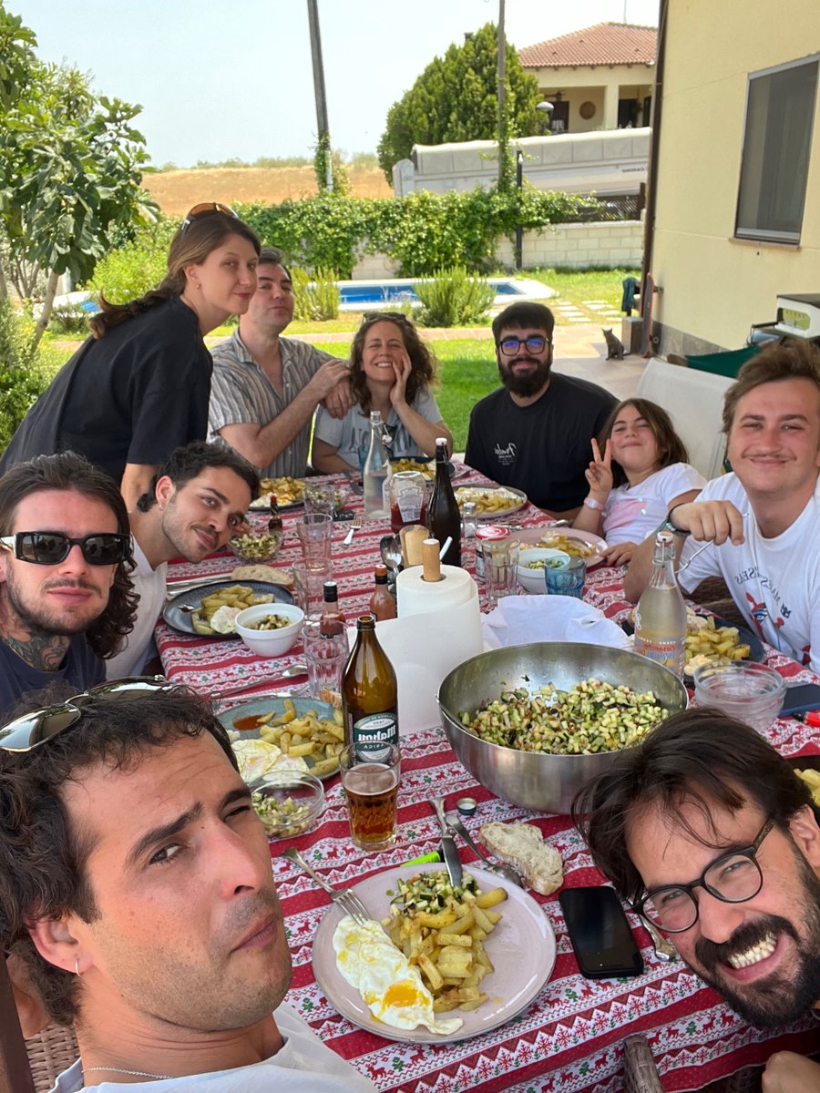 VUESTRO SIGUIENTE DISCO FAVORITO ESTÁ YA GRABADO 😶‍🌫️