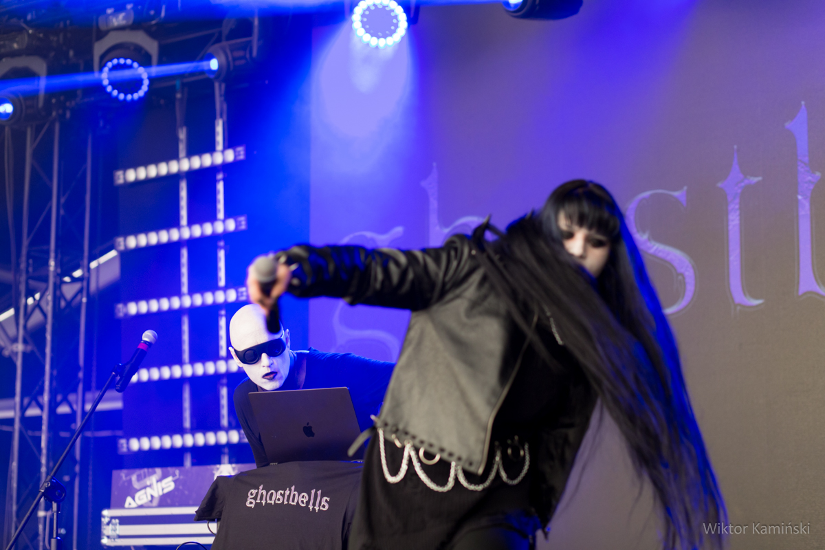 wikor3's tweet photo. Throwback to this years Castle Party Festival ^^ Where I also had a pleasure to take some photos ^^ 
Great time as always, one in a kind climate and a lot of great music. @KrzysztofRakow3 @AgnisOfficial @BornlessFire https://t.co/4ia7nF7fip