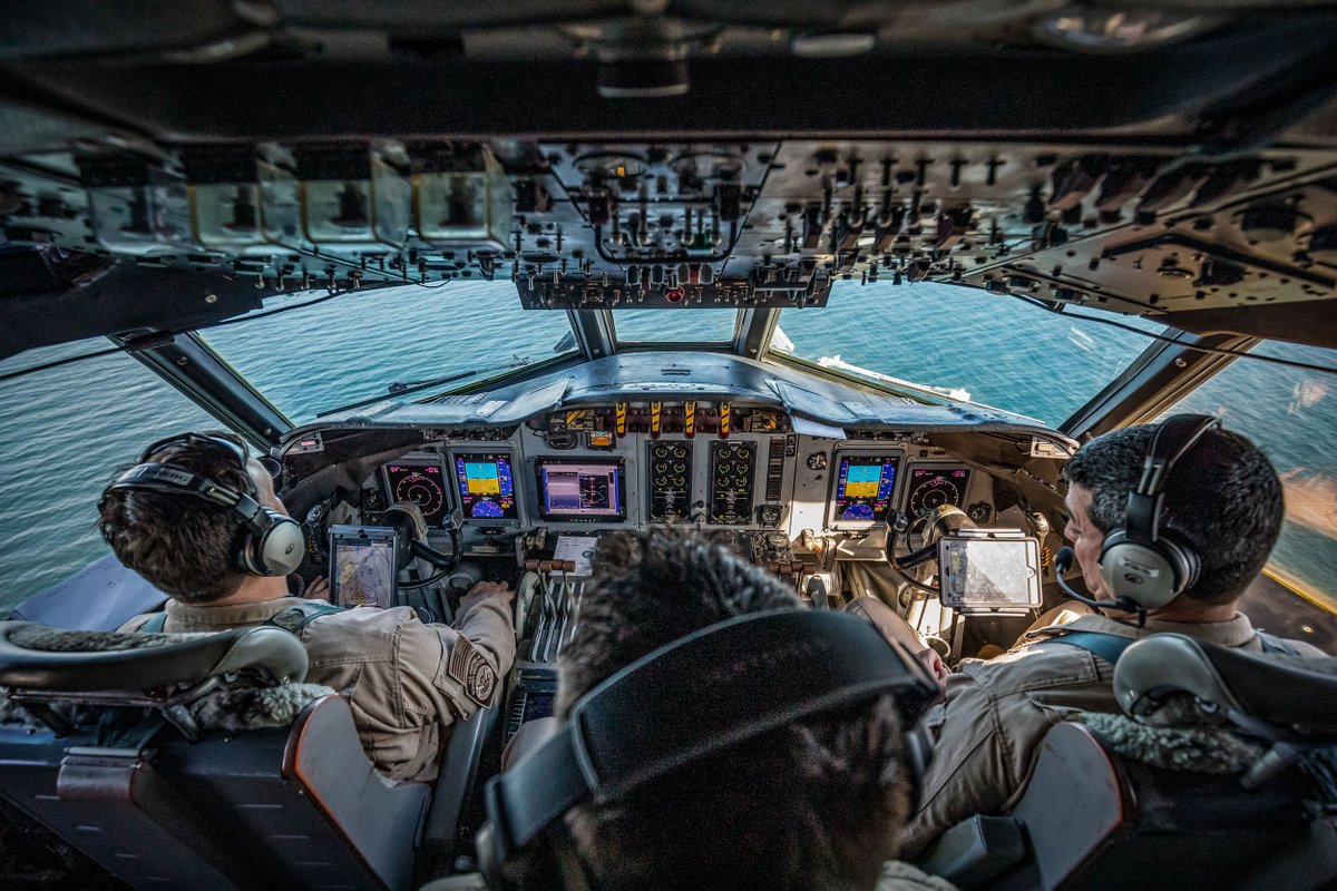 CBPAMO's tweet image. P-3 on the hunt for drug smugglers in the source and transit zones. 
#ProtectingAmerica #BorderSecurity 🇺🇸