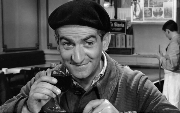 Tragédie et comédie. Une assez bonne définition de la destinée humaine. Le jour où l'Humanité perdait Jean Jaurès, elle accueillait Louis de Funès, né le 31 juillet 1914. Un homme qui a fait rire, de bon cœur, la France entière. Des coïncidences ? Ou le respect d'un équilibre ?