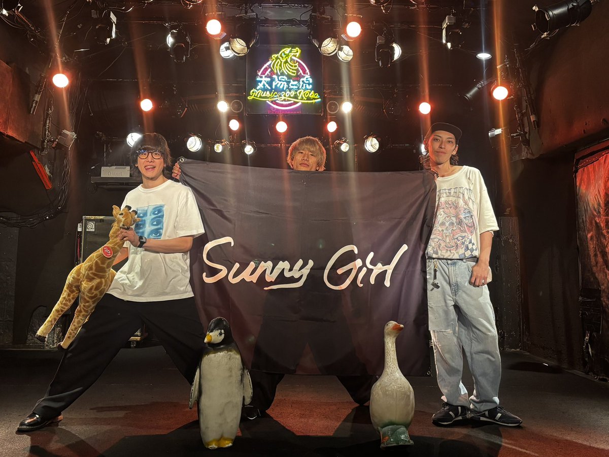 Sunny Girl (@32_sunny_girl) / X