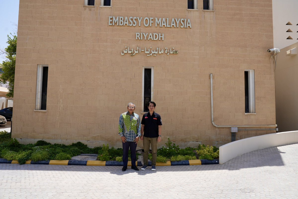 Malaysia bakal destinasi utama sukan elektronik di peringkat serantau. 

Dalam usaha untuk membuka lembaran baharu bagi sukan elektronik di Malaysia, lawatan kerja ke Riyadh, Arab Saudi dimulakan dengan sesi pertemuan strategik bersama Tuan Yang Terutama Datuk Wan Zaidi Wan