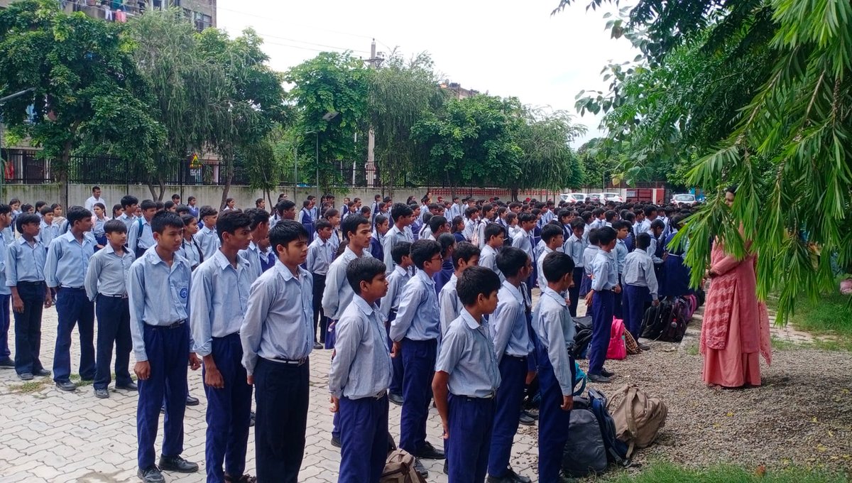 HighDhanas's tweet photo. GMHS RC 2 Dhanas,Chandigarh ,organised today a special Assembly dedicated to our Freedom Fighters and Sardar Udham Singh's sacrifice done on date today, in 1940.
PTM and tree plantation done today.Awareness About SMIS portal, aadhar updation and DT vaccination. https://t.co/dBCwhU8XTE