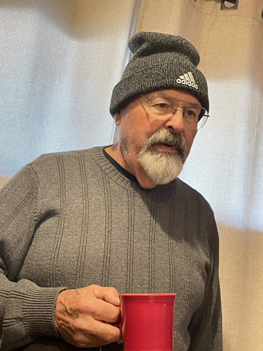 I’ve been in a family crisis dealing with my husbands #Alzheimers😭
Please support #Alzheimers  &amp; their #caregivers