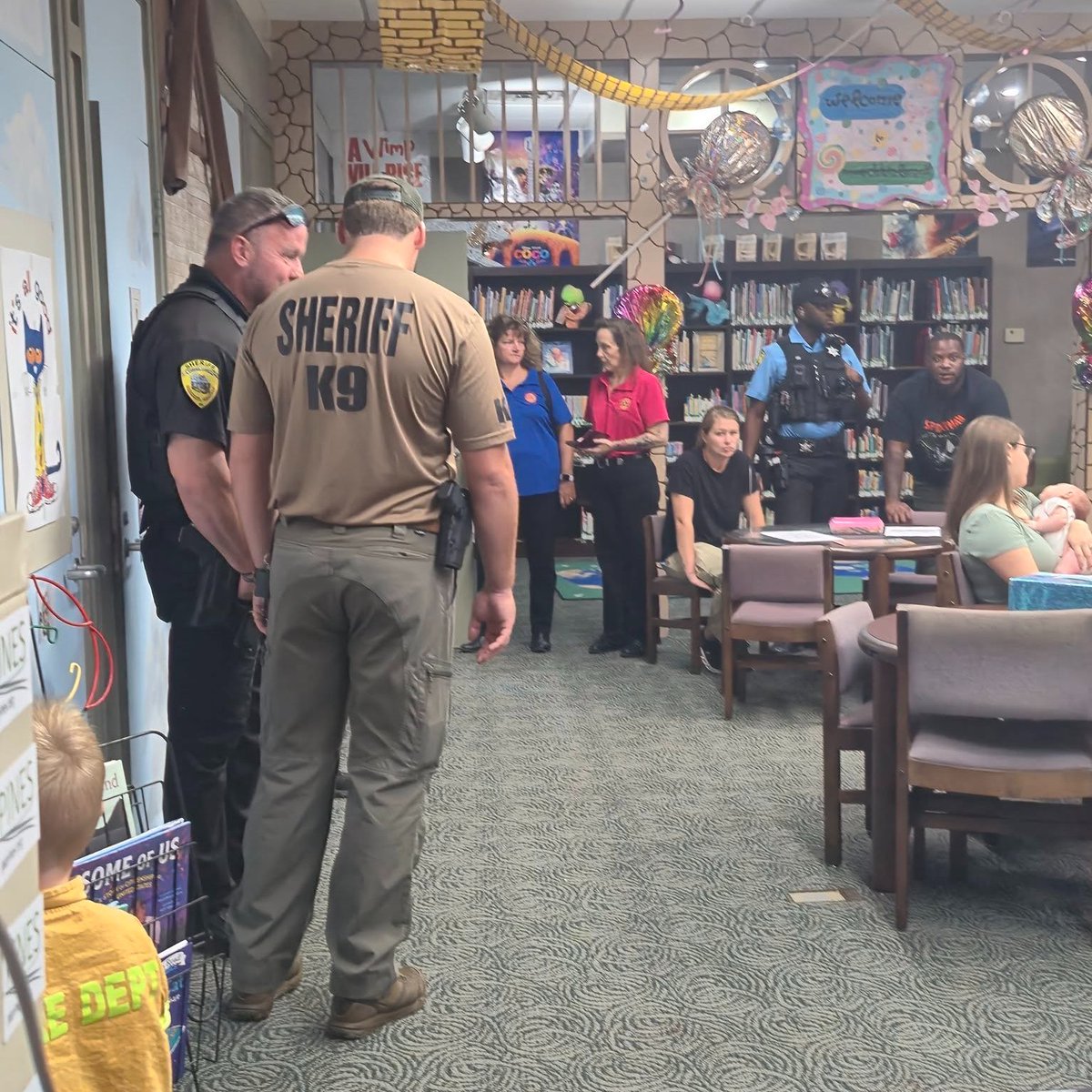 CCFR_GA's tweet image. We had a great time yesterday joining our friends from Camden County Sheriff's Office at the Camden County Public Library! Sparky loved getting to meet all the kids and make new friends!