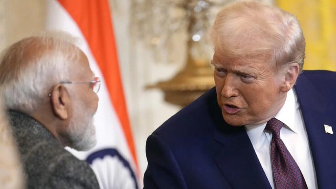 #Internacional | 🇺🇸 Donald Trump anunció que EE.UU. impondrá un arancel del 25% a productos de India, además de una multa adicional a partir del 1 de agosto, argumentando un “déficit comercial masivo”.