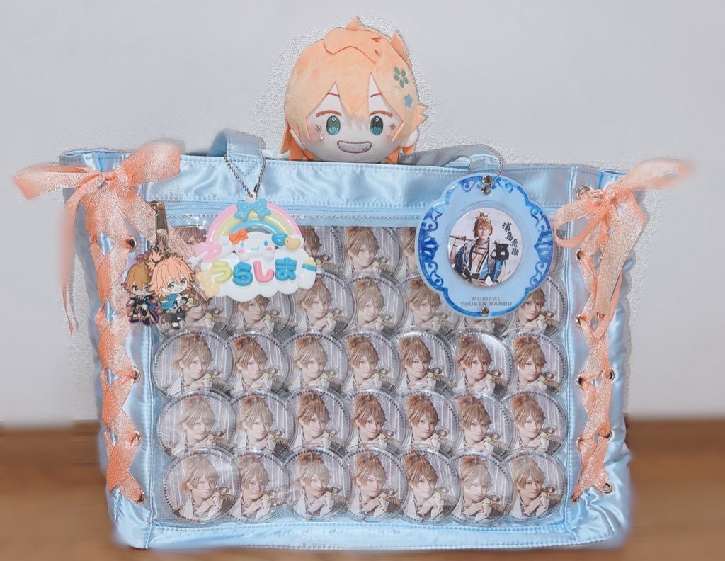 事後報告になってしまったのですが、お取引して下さった皆様の御協力により可愛い痛バ作れました〜！🥲🧡ᩚ🩵ᩚ缶バッジだけじゃなく、アクスタ、カードのお取引をして下さった方も本当にありがとうございます😢全て大切にさせていただきます🌼
現地行かれた方もそうでない方も皆様お疲れ様でした🍵