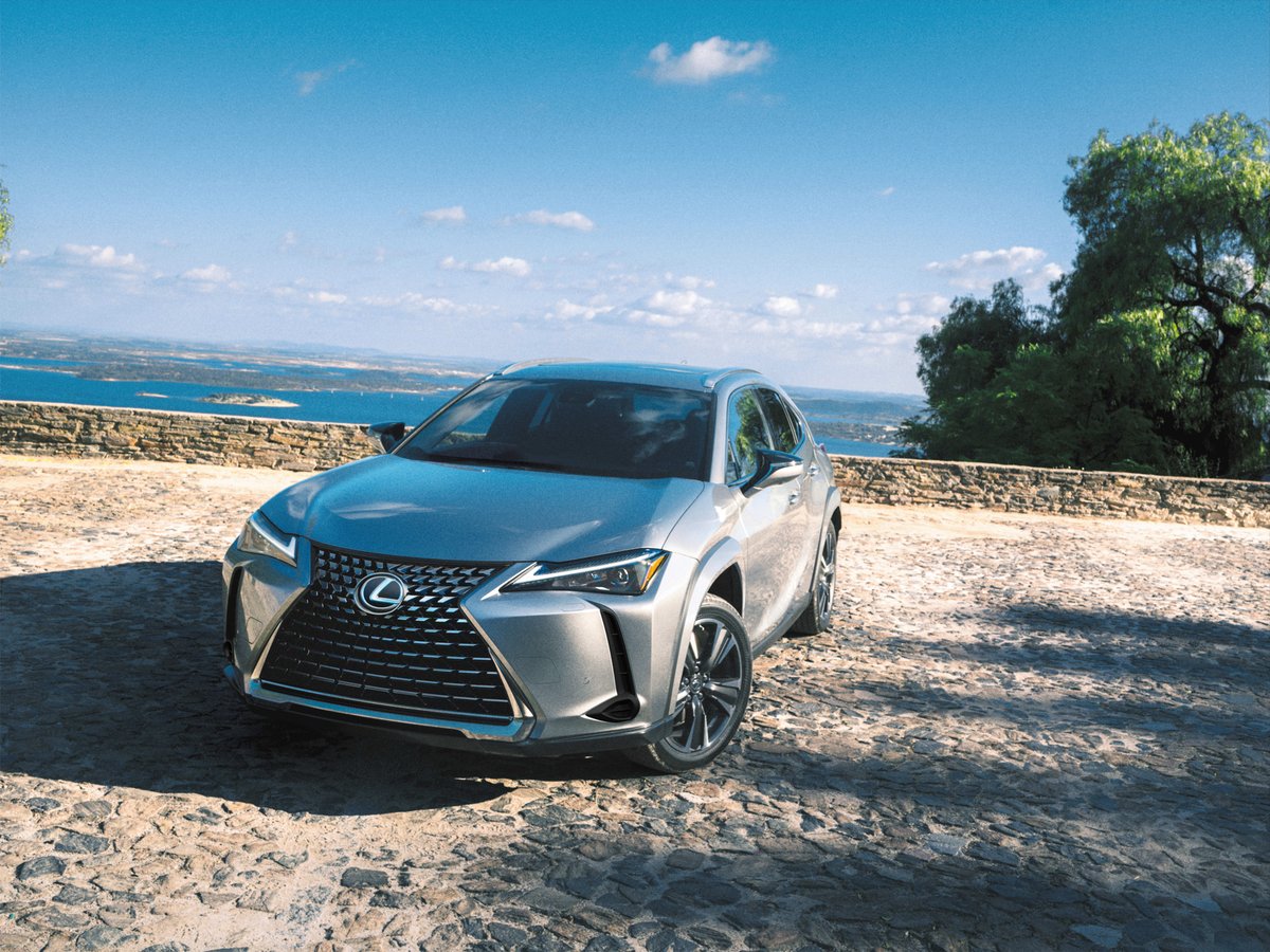 lexusofoakville's tweet photo. The Lexus UXh has become one of the most popular vehicles in our line-up - and for good reason! Pop by Lexus of Oakville and take this fun and nimble luxury SUV for a demonstration drive. Call us at 905-847-8400 or email sales@lexusofoakville.ca 👍 https://t.co/VMb5lXZyQq