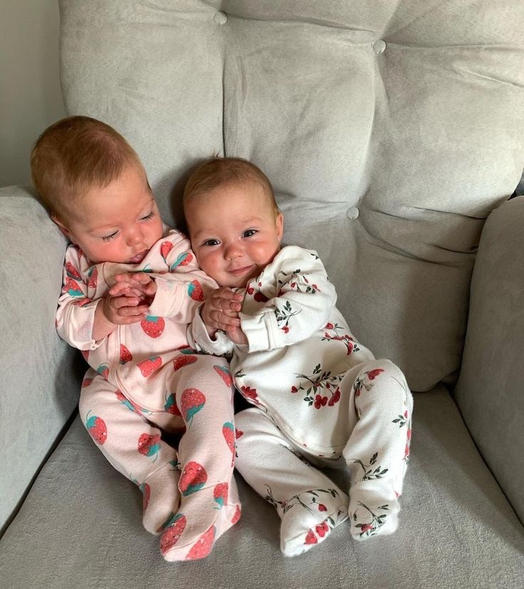 Baby's (@cuddleecute) on Twitter photo 