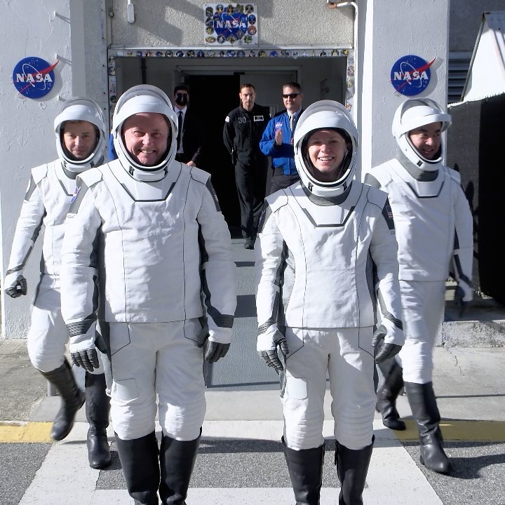 NASA en español (@nasa_es) on Twitter photo Programado para hoy: ¡el despegue de nuestra misión SpaceX Crew 11!
<a href="/SpaceX/">SpaceX</a> planea lanzar a <a href="/zenanaut/">Zena Cardman</a> y <a href="/AstroIronMike/">Col. Mike Fincke</a> de NASA, el astronauta Kimiya Yui de <a href="/JAXA_en/">JAXA(Japan Aerospace Exploration Agency)</a> y el cosmonauta Oleg Platonov a las 12:09 p.m. EDT/16:09 UTC desde el Centro Espacial Kennedy. Programado para hoy: ¡el despegue de nuestra misión SpaceX Crew 11!
<a href="/SpaceX/">SpaceX</a> planea lanzar a <a href="/zenanaut/">Zena Cardman</a> y <a href="/AstroIronMike/">Col. Mike Fincke</a> de NASA, el astronauta Kimiya Yui de <a href="/JAXA_en/">JAXA(Japan Aerospace Exploration Agency)</a> y el cosmonauta Oleg Platonov a las 12:09 p.m. EDT/16:09 UTC desde el Centro Espacial Kennedy.