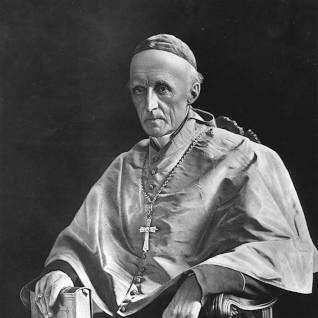 Hilary White tweet media