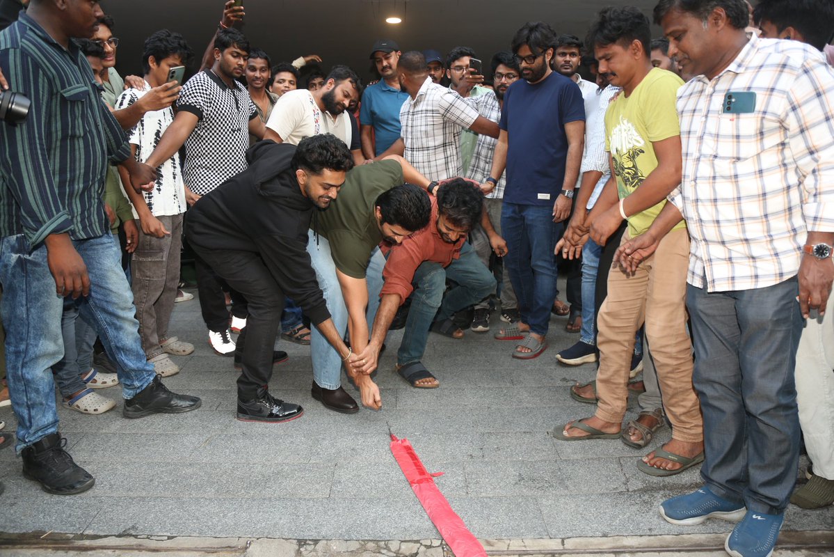 Team #Kingdom celebrates the thunderous response! 🥳🤩

Here's to the massive love from the audience 🙌🔥 
#BoxOfficeBlockbusterKingdom #jmediafactory