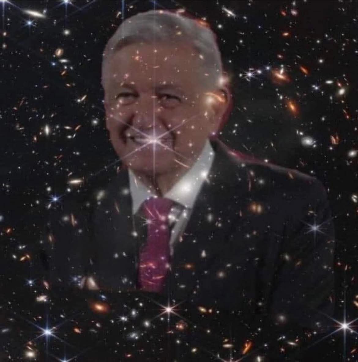 Mi persona favorita 😍 

#EsUnHonorEstarConObrador 
#AmorConAmorSePaga