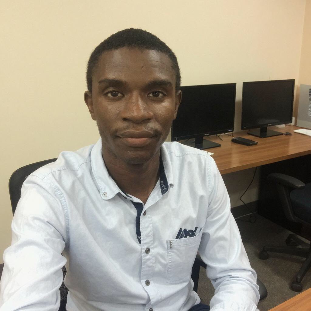 lubala_allan's tweet photo. What no one tells African designers:

You can be skilled.
You can be ready.
And still — no clients.

Because most want top-tier work at bottom-tier prices.

The truth?
👀 You need visibility.
📱 You need to show up online.
💪 You need to stay consistent.

You’re not failing https://t.co/U8N7890zVc