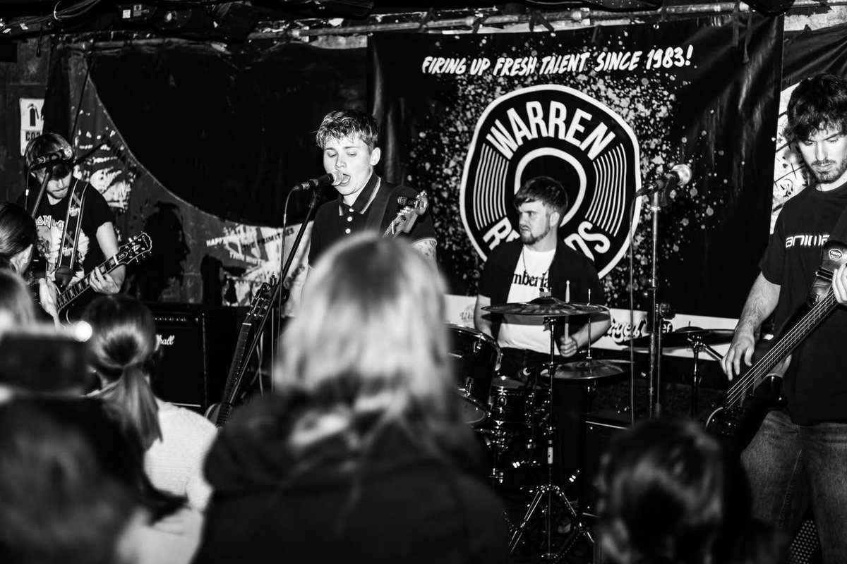 Darren Bunting (@musichqhull) on Twitter photo Friday night at O'Rileys a great gig with <a href="/paramoreish25/">Paramoreish</a> The Stance & The Lonely Youth. Tickets good-show.co.uk/events/2579 for £10 plus bf or pay £15 otd (cash/card), doors 7pm, first band 7.30pm
<a href="/livemusicinhull/">Live Music In Hull</a> <a href="/gr8musicvenues/">gr8MusicVenues</a> <a href="/bbcburnsy/">David Burns</a> <a href="/VisitHullEvents/">VisitHullEvents</a> <a href="/VHEY_UK/">Visit Hull & East Yorkshire</a> <a href="/VisitHull/">Visit Hull</a> Friday night at O'Rileys a great gig with <a href="/paramoreish25/">Paramoreish</a> The Stance & The Lonely Youth. Tickets good-show.co.uk/events/2579 for £10 plus bf or pay £15 otd (cash/card), doors 7pm, first band 7.30pm
<a href="/livemusicinhull/">Live Music In Hull</a> <a href="/gr8musicvenues/">gr8MusicVenues</a> <a href="/bbcburnsy/">David Burns</a> <a href="/VisitHullEvents/">VisitHullEvents</a> <a href="/VHEY_UK/">Visit Hull & East Yorkshire</a> <a href="/VisitHull/">Visit Hull</a>