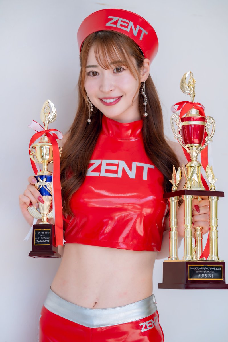 harukichi425's tweet image. 今週末はSuperGT Rd.4 Fujiです🏁
ルーキーディヴィジョン後のZENTsweetiesとしては最初のレースなので、S耐で会えていない皆様、
あすちゃんにおめでとう🎉を言ってあげてくださいませ☺️
#相沢明日加 (@aizawa_asuka )
#ZENTsweeties2025
※掲載許可済