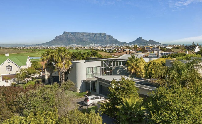 iolproperty tweet picture