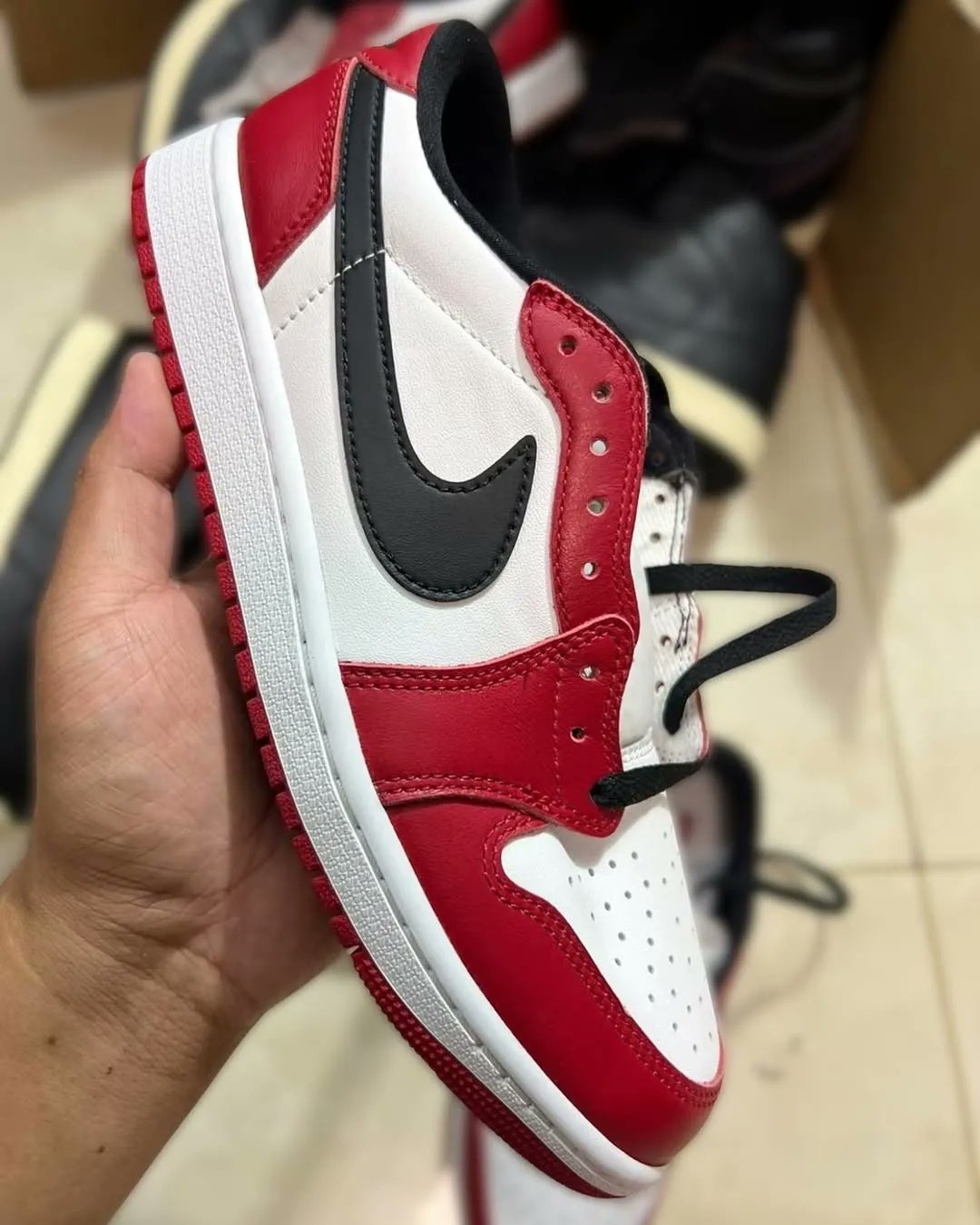 シューズ(男性用) Air Jordan 1 ChicagoShadowUnion Union LA x Air Jordan 1 High OG Chicago Shadow HV8563-600