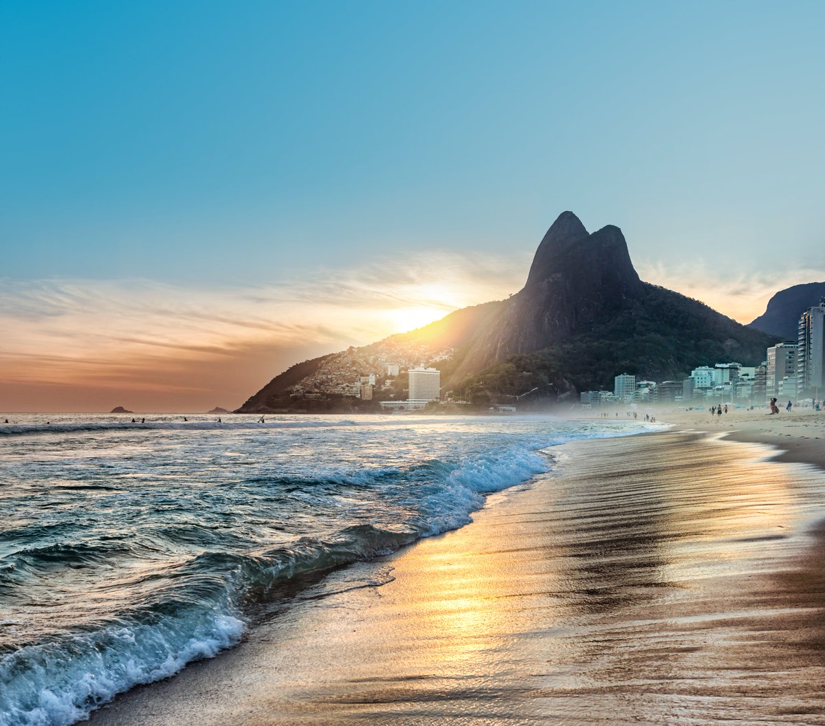 🏖️ As praias de Ipanema (RJ) e de Muro Alto (PE) estão entre as melhores do mundo, de acordo com avaliação de viajantes do Tripadvisor

O Brasil é o único país da América do Sul presente na lista do site de viagens. 🔰

🔗 gov.br/turismo/pt-br/…
