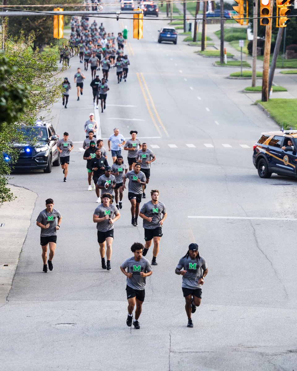 HerdFB's tweet image. For the 75 🖤

Spring Hill Cemetery Run 🤘

#WeAreMarshall