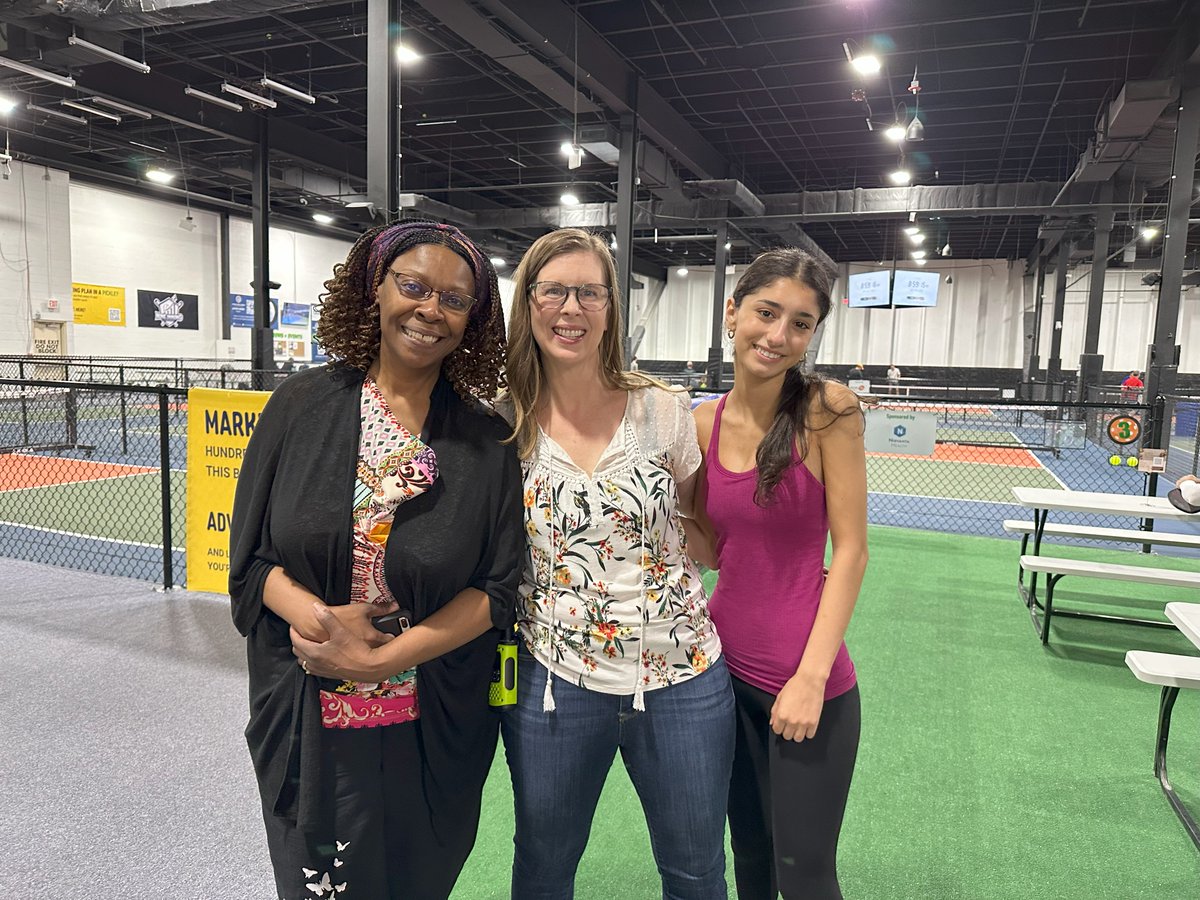 Thank you to the MCFJC Foundation volunteers for working hard at the Pickleball Tournament last month. Your dedication to helping #domesticviolence survivors does not go unnoticed! Special shoutout to Claudia and Michael behind the camera. #ThankYouThursday goes to you!