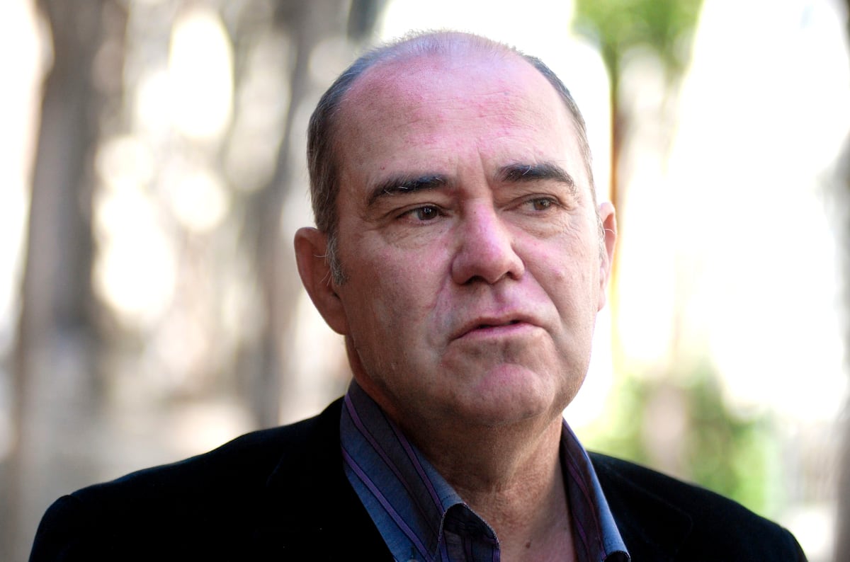 Adéu a un cineasta vocacional i a un company que va treballar per millorar la precària indústria del cinema a Catalunya, quan no era una feina fàcil.  D'en Carles Balagué sempre recordaré la seva honestedat i al seu compromís. Bon viatge, amic.