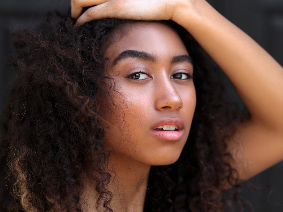 Your Skin’s Secret Army: Why Its Microbiome Deserves A Standing Ovation
2oceansvibe.com/2025/07/31/you…