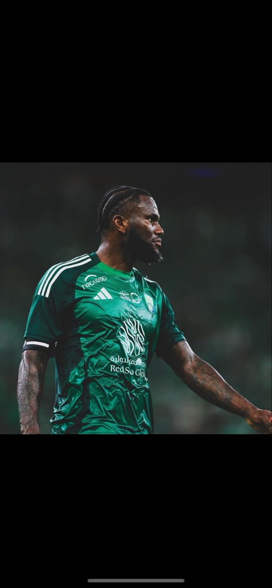 اللي يطالبوا برحيل كيسيه هم نفسهم اللي طالبوا برحيل محرز .. وهذا يدل على أنهم مش أهلاويين حقيقيين. 

#كيسيه_خط_احمر