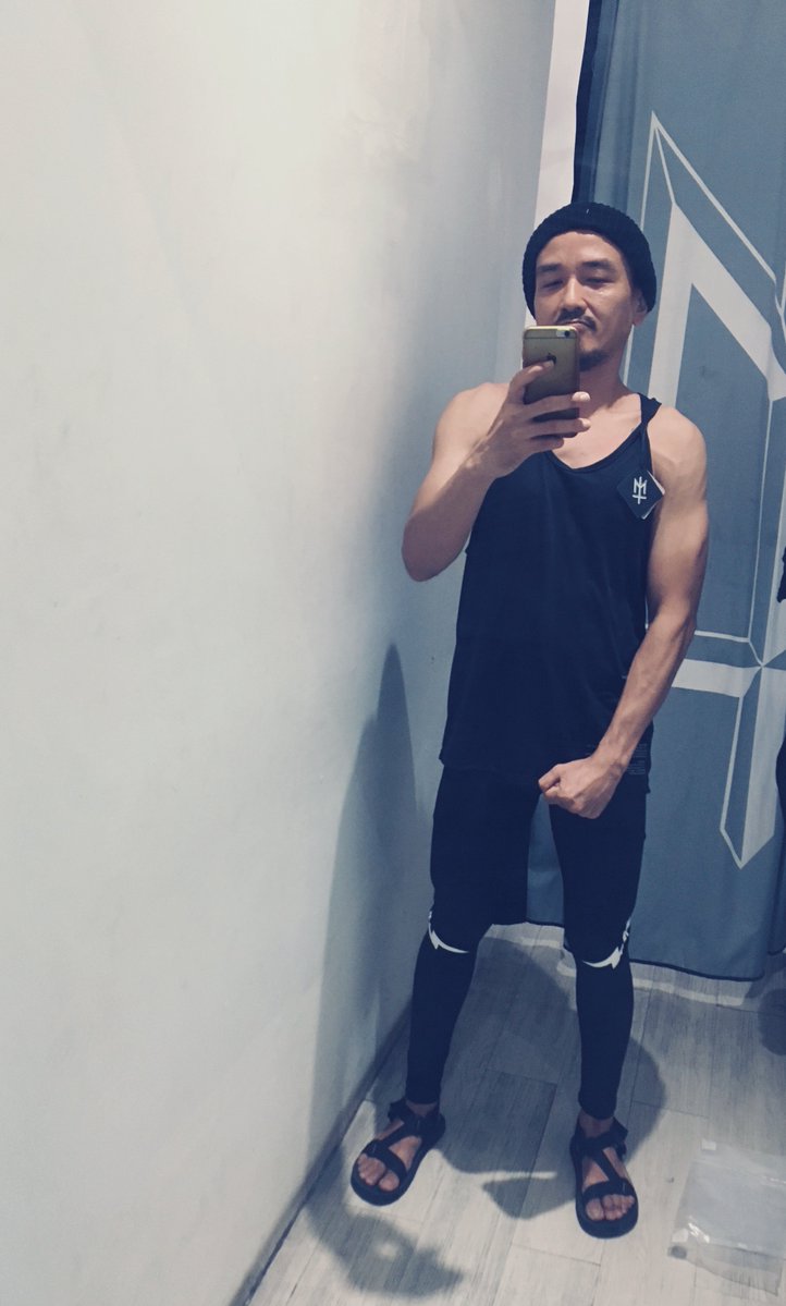 Buat kostum exercise rutin kita setel setelan <a href="/maternalDSSTR/">MATERNAL DISASTER</a> sporty sporty club