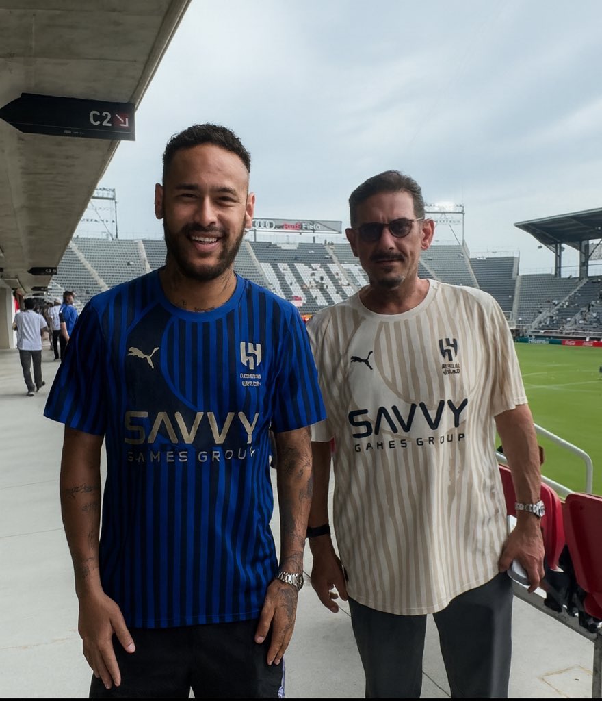 صورة تجمعني مع رئيس نادي الهلال وجه السعد 💙