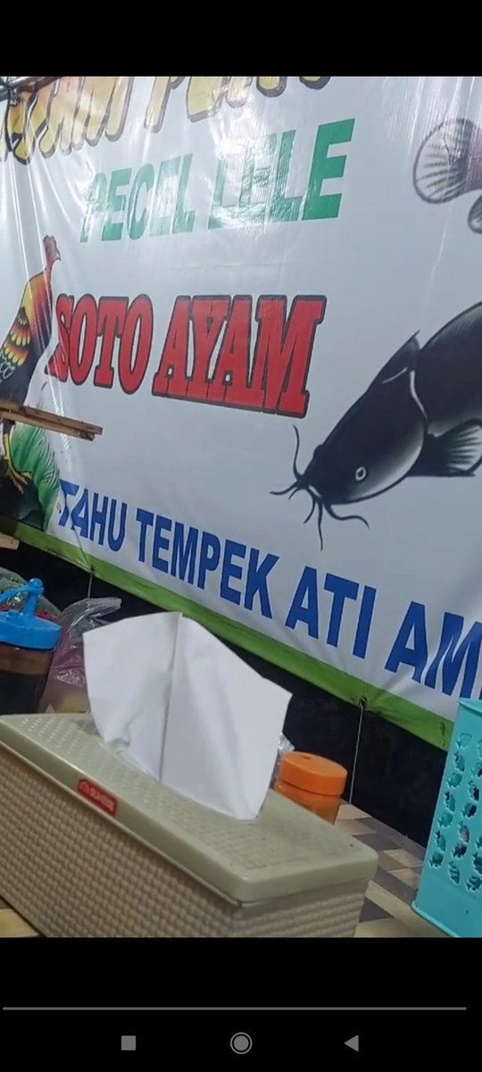 Selain mi ayam.
Coba pisan2 nan lamongan pesen iki.
Menu baru katanya.