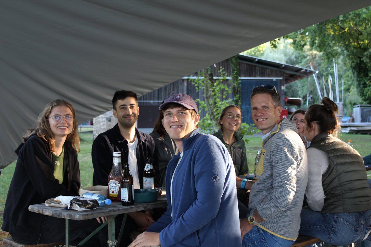 KNFutureWorkLab's tweet image. A perfect end to the year 24/25: At our joint summer party, we looked back on two semesters full of new ideas, milestones and, above all, great teamwork.
A huge thank you to everyone who joined us this year, we&apos;re looking forward to everything next semester!☺️
#knfutureofworklab