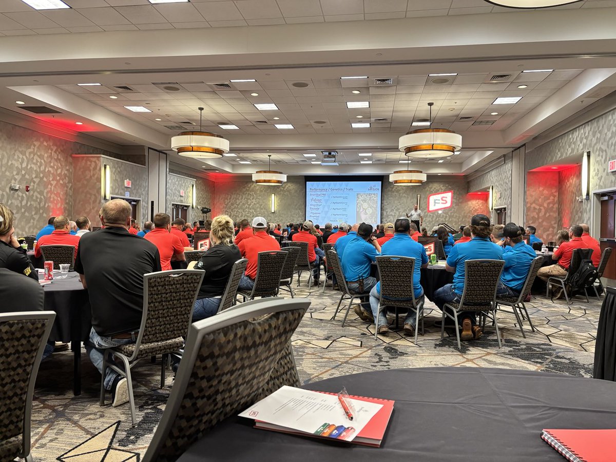 Excited to be in Iowa kicking off the FS seed brands! 🌽 Our FS Crop Specialists are the best in the business. Fired up for the year ahead—what an exciting time to grow. FS Start to Finish! 💪 #FSSeed #ItsYourBrand #StartToFinish ⁦<a href="/FSCooperatives/">FS</a>⁩