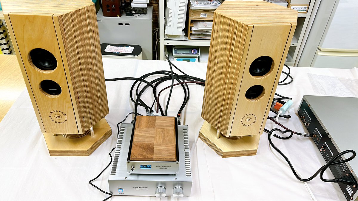 スピーカー - Search / X