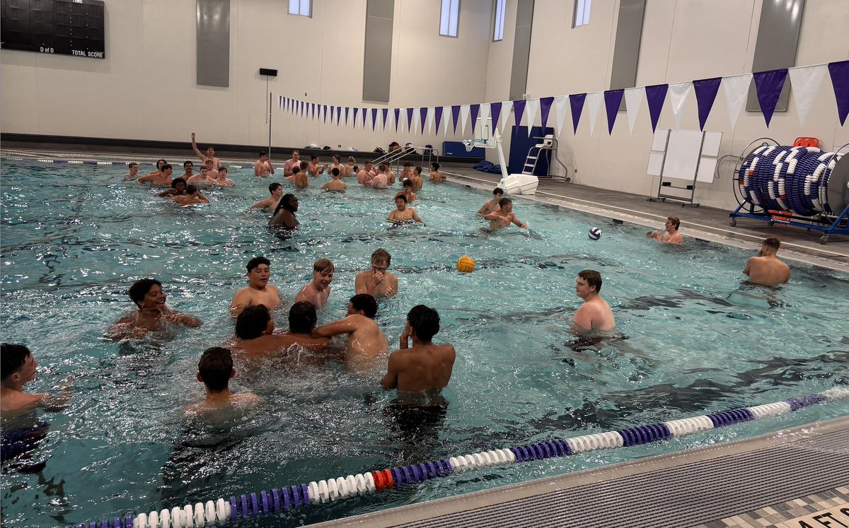 Some fun in the pool to end our summer! Love this team!