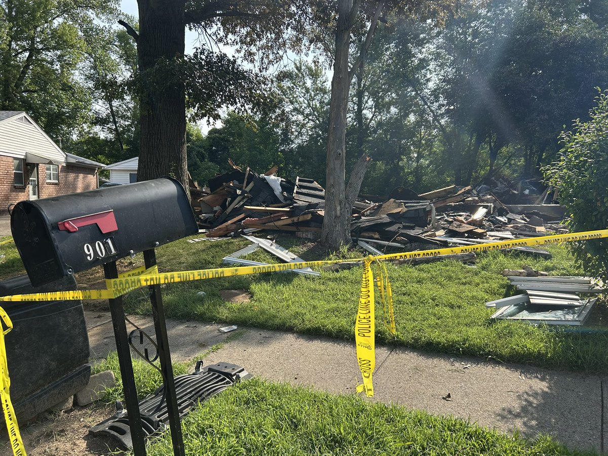This Jeffersonville house was completely leveled in an overnight explosion.

When police arrived, they found five people in the front yard who were injured from the blast. They were all taken to the hospital. <a href="/WDRBNews/">WDRB News</a>
