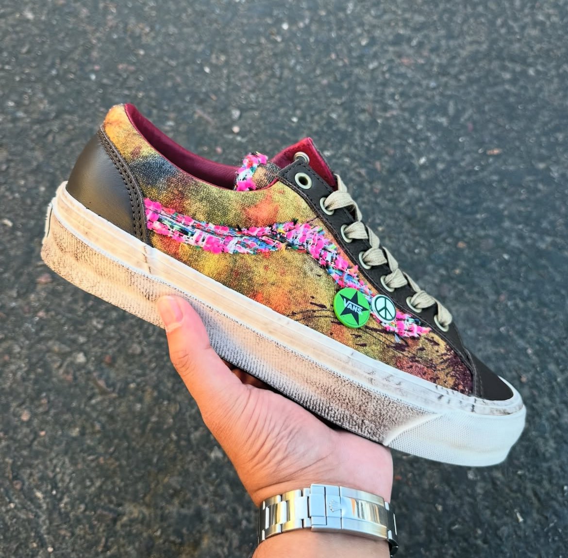 Ovrnundr tweet media