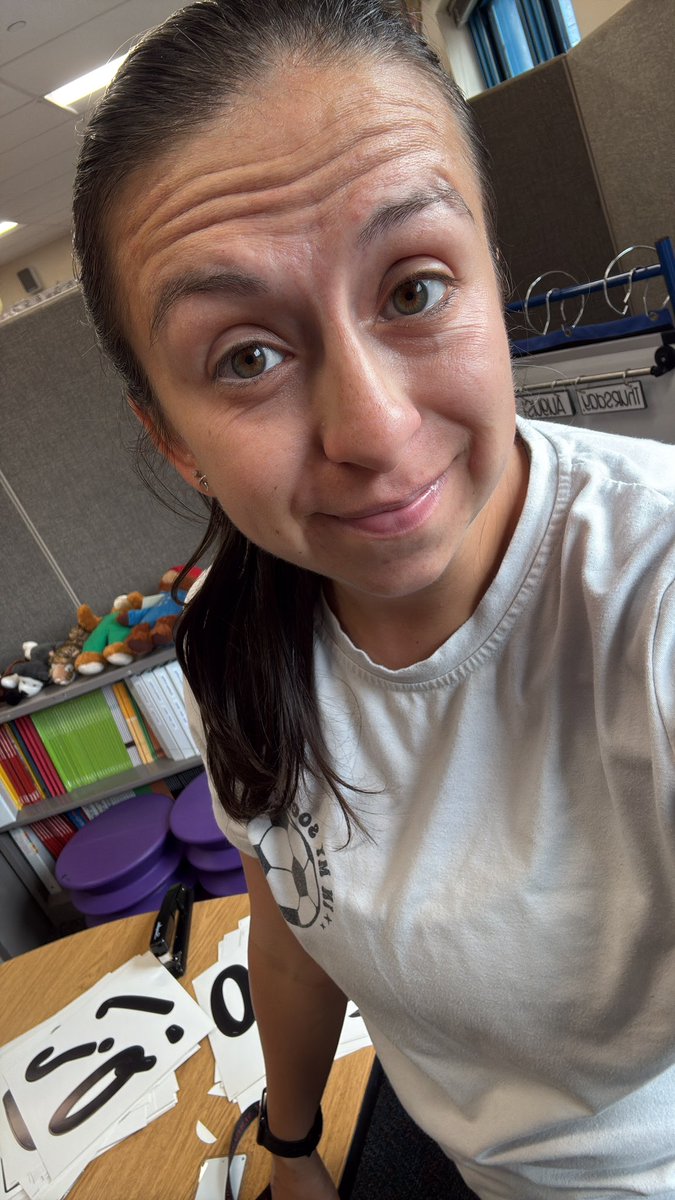 The transformation is beginning!! But I need boarders for these boards! They were destroyed in the move. I’m a classroom teacher turned reading interventionist from CT! This is my 12th year in education. Can you help #clearthelist ? #SupportTeachers 

tinyurl.com/malmarlet