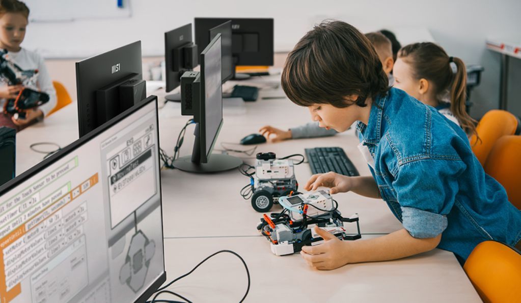 How #IT leaders can spearhead the charge to transform education 👉  buff.ly/7QkN2Vk