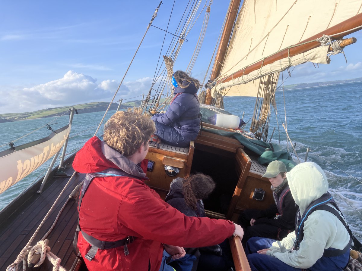 Parents! Looking for a #DofE BRONZE Expedition activity for your child? Look no further, we have a few places left on our 3-night Bronze sailing expedition starting on Tues 12 August.
They can even participate now, prior to enrolment in September/October.
theislandtrust.org.uk/dofe-expeditio…