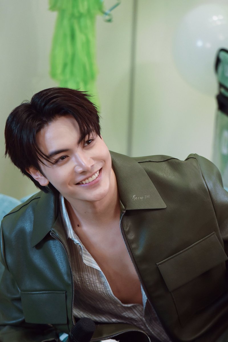 ReCapJoy ̆̈ (@recapjoyful) on Twitter photo วันนี้น้องจุงน่ารัก เอิ้กอ้าก หัวเราะไม่หยุด แฮปปี้ที่สุดเลยยย😍❤️
JOONG LIVE LINE MAN
#LINEMANถูกสุดทุกวันxJOONG
#จุงอาเชน
#JoongArchen
<a href="/ChenRcj/">อันโดรเมด้า ชุน</a> วันนี้น้องจุงน่ารัก เอิ้กอ้าก หัวเราะไม่หยุด แฮปปี้ที่สุดเลยยย😍❤️
JOONG LIVE LINE MAN
#LINEMANถูกสุดทุกวันxJOONG
#จุงอาเชน
#JoongArchen
<a href="/ChenRcj/">อันโดรเมด้า ชุน</a>