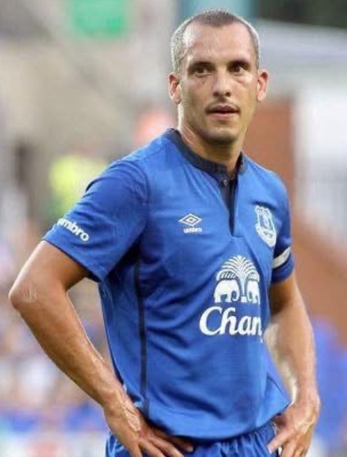 No Context Everton (@evershite) on Twitter photo David Moyes has spoken to Leon Osman during their pre season boo camp in America about coming back on a pay as you play deal to help his former club out as they struggle in the transfer market.
<a href="/FabrizioRomano/">Fabrizio Romano</a> “Here we Goweee” David Moyes has spoken to Leon Osman during their pre season boo camp in America about coming back on a pay as you play deal to help his former club out as they struggle in the transfer market.
<a href="/FabrizioRomano/">Fabrizio Romano</a> “Here we Goweee”