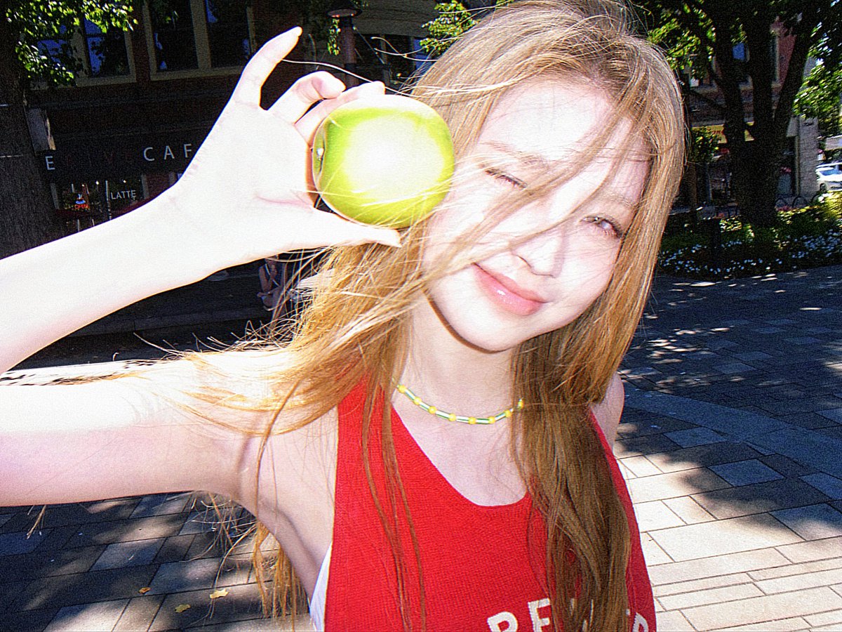 haumdiva's tweet photo. summer girl ☀️🐠🍏🌳✨
#haum #하음 #kiiikiii #키키 https://t.co/yp1h3V1Atx