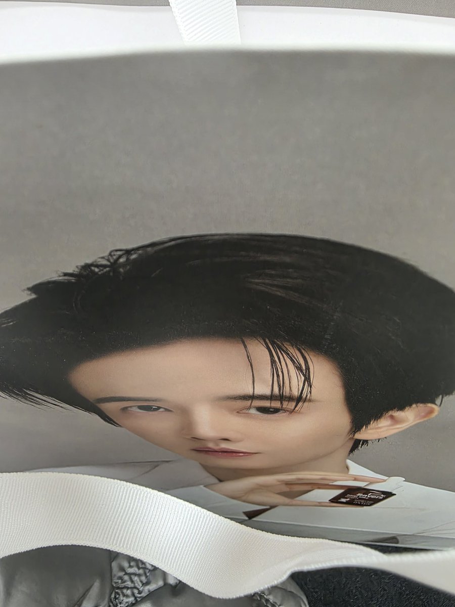 หน้าเรียวมาก พี่แม้ก หล่อสุดๆ 
#maxky_rp
#ราชาเต่า
#6CODE