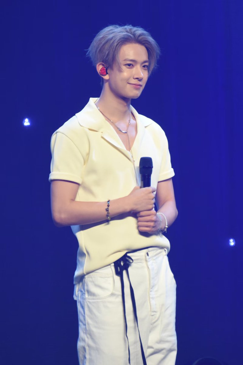 No matter what stage I’m on, I’ll keep singing for Engene—now and always. Your happiness means the world to me. I really, really love you, Engene. 🫶🏻 Hope this album brings you as much joy as you’ve given me.