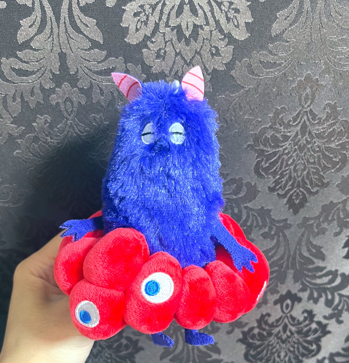 iwaaaa7's tweet image. ミャクミャクブレスレットと谷のコラボ見てくれ可愛い